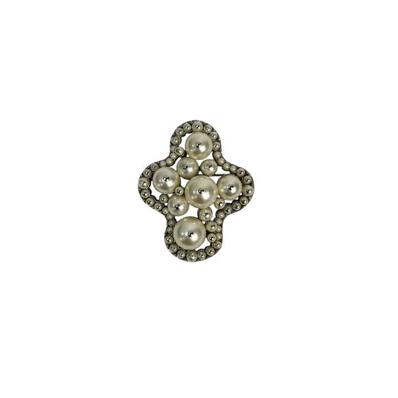 Chanel Cross-Shaped Pearl Details Brooch - Picture 1 of 4